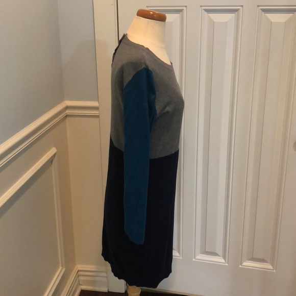 Old Navy color block sweater dress - Picture 2 of 3